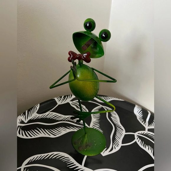 Yoga Pose Frog Metal Statue Desk Studio Decor - Picture 1 of 2